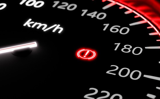 FER128_560x346px_Brake Warning System_02