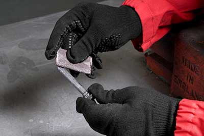 use-emery-paper