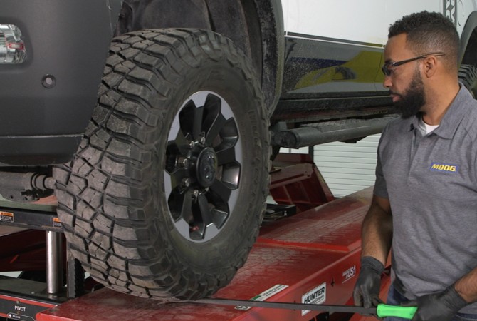 how-to-test-ball-joints-for-movement-dodge-ram-jeep-lower-6