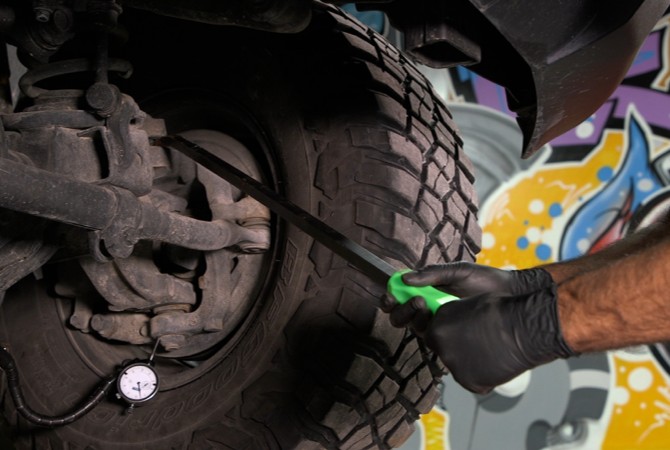how-to-test-ball-joints-for-movement-dodge-ram-jeep-5