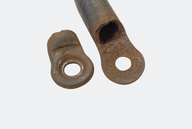 The ends of OE sway bars where the weld has rusted and broke
